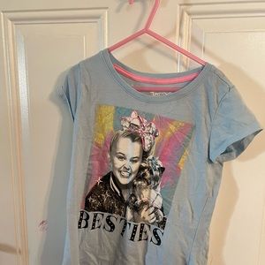 Jojo siwa nightgown and two shirts